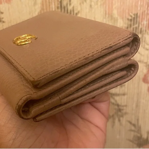 Gucci Taupe Pebbled Leather Tri-Fold Wallet with Gold GG - Picture 5 of 11